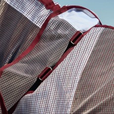 Weatherbeeta ComFiTec Ripshield Fly Sheet Detach-A-Neck (White/Burgundy) Weatherbeeta ComFiTec Ripshield Fly Sheet Detach-A-Neck (White/Burgundy)